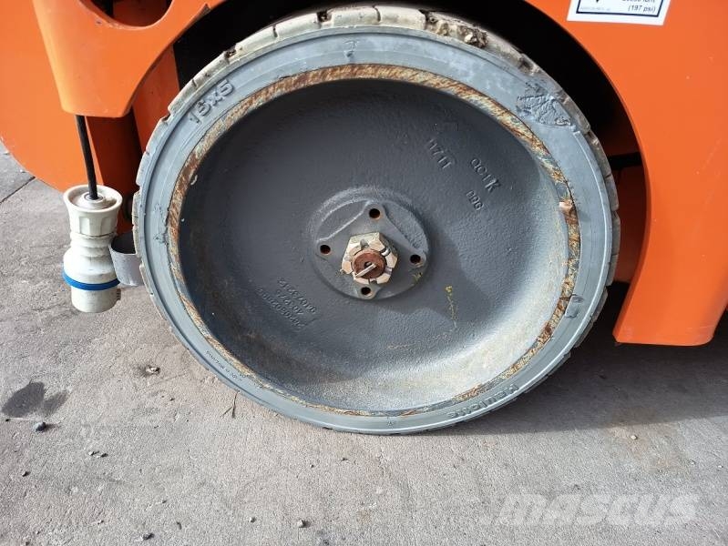 Haulotte Compact 8 - 8m, electric Škarjaste dvižne ploščadi