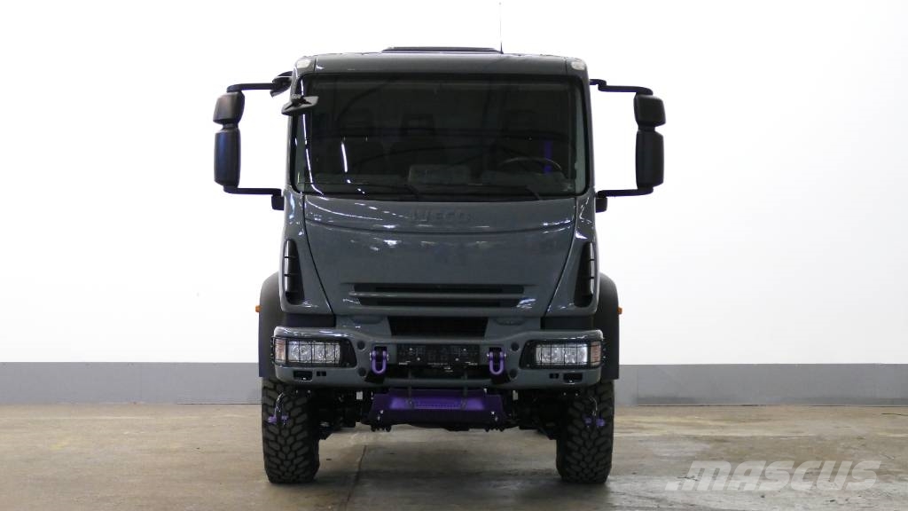 Iveco 100E22 Expedition Semirremolques de plataformas planas/laterales abatibles
