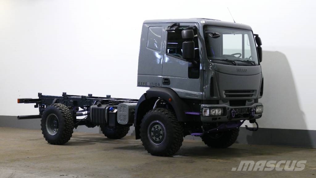 Iveco 100E22 Expedition Semirremolques de plataformas planas/laterales abatibles