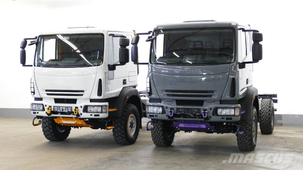 Iveco 100E22 Expedition Semirremolques de plataformas planas/laterales abatibles