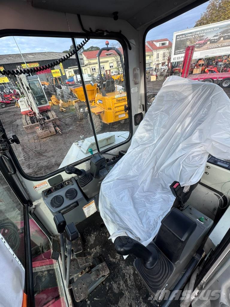 Takeuchi TB180FR Midi-gravemaskiner 7t - 12t
