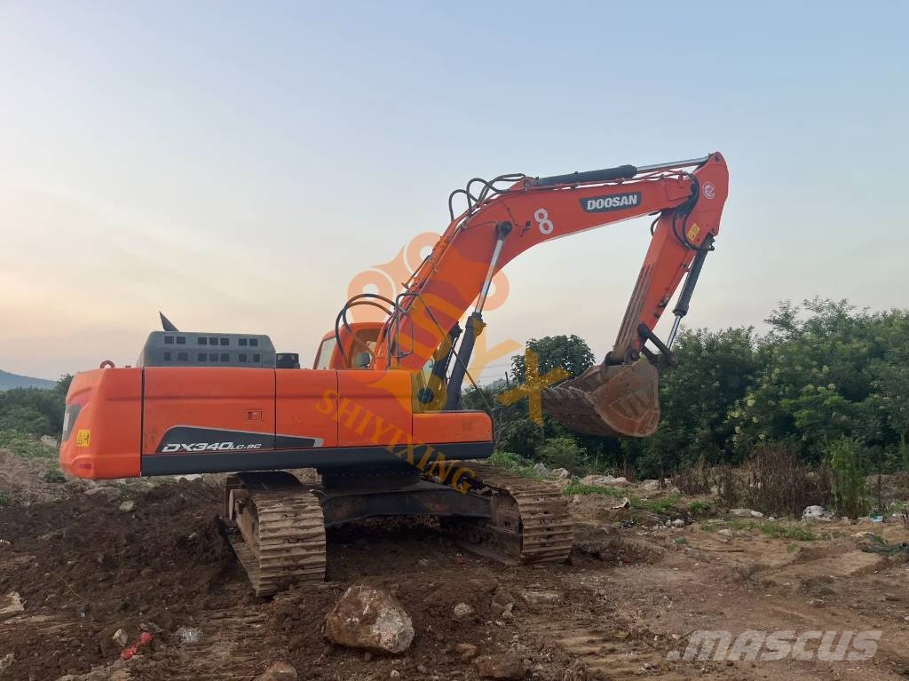 Doosan DX 340 Raupenbagger