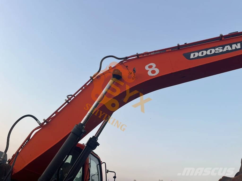 Doosan DX 340 Raupenbagger