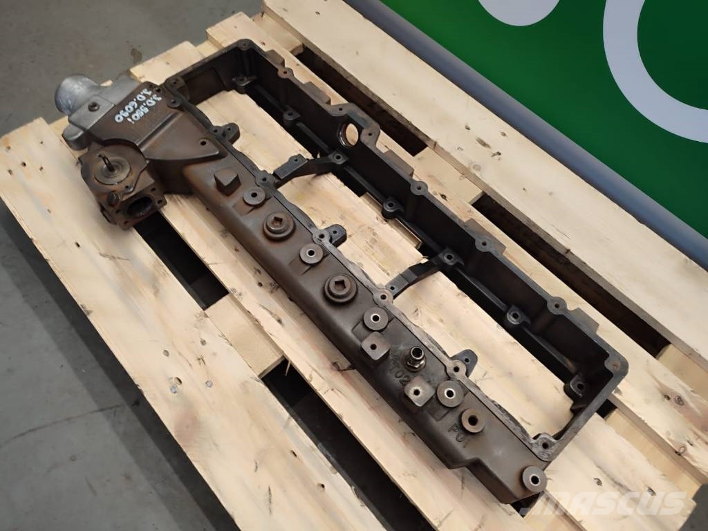 John Deere Intake manifold RE538564 RE536258 John Deere 8235 散热器