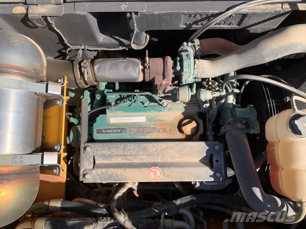 Volvo EWR 150 E Excavatoare cu roti