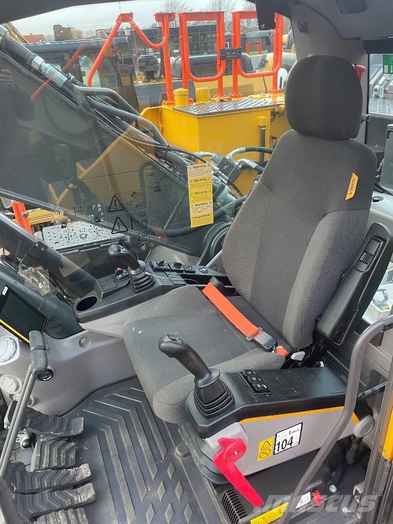 Volvo EC250EL Escavadeiras de esteiras