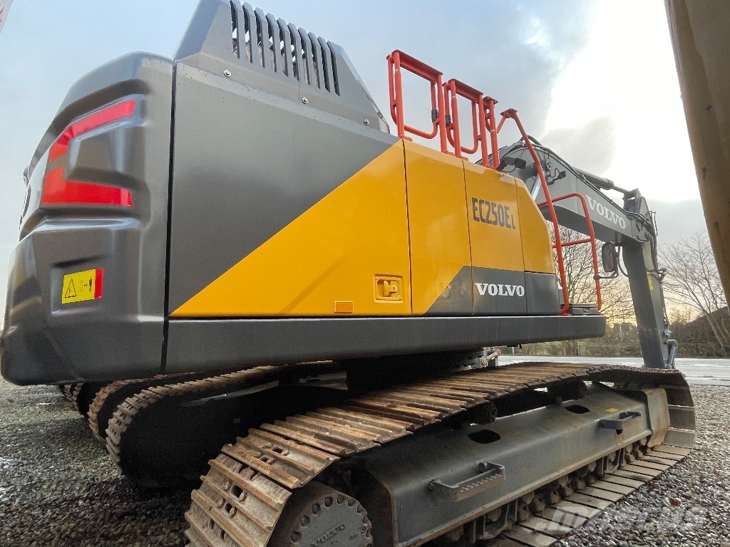 Volvo EC250EL Escavadeiras de esteiras