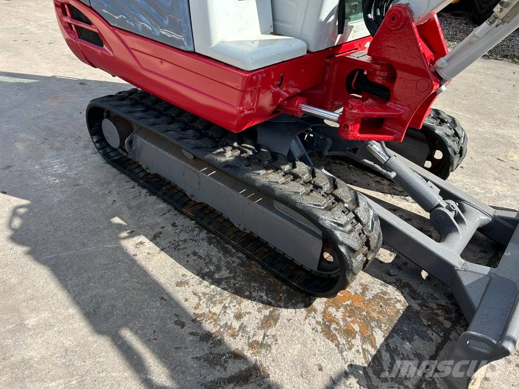 Takeuchi TB 228 Mini bagri <7t