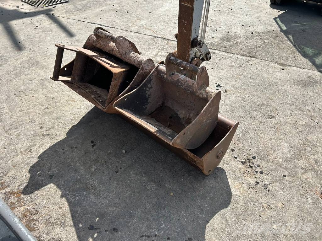 Takeuchi TB 228 Mini bagri <7t