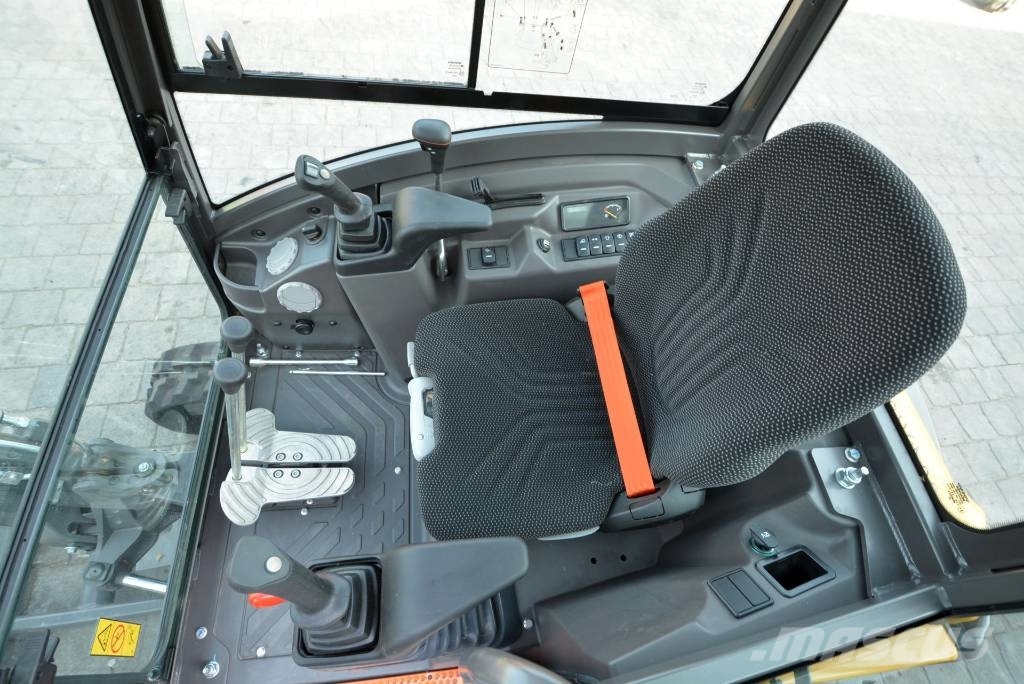 Volvo EC 18 E Miniescavadeiras < 7t (Mini escavadeiras)