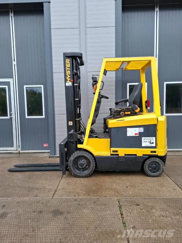Hyster E 3.00 XM شاحنات ذات رافعات شوكية تعمل بالكهرباء