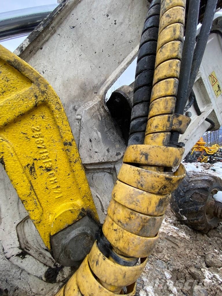 Menzi Muck M535 Özel ekskavatörler