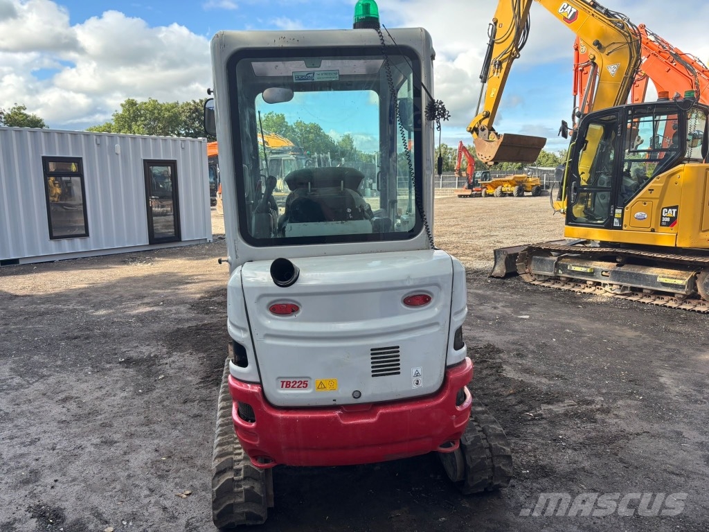 Takeuchi TB 225 Minigravere <7t