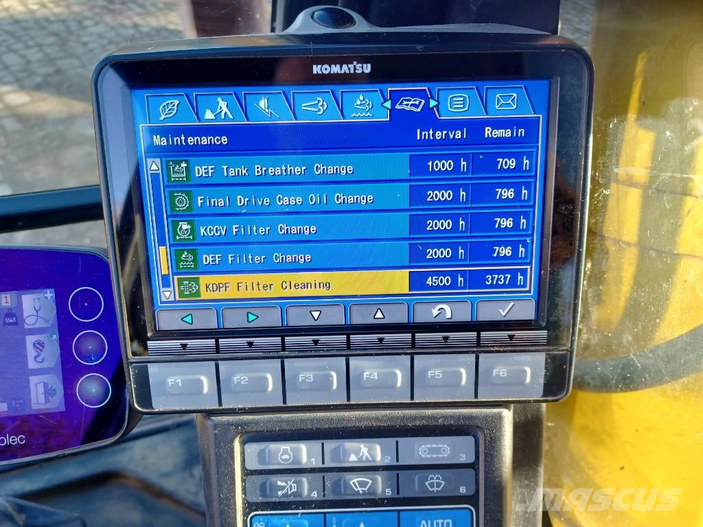 Komatsu PC 210 LCi-11 / PC 210 LC-11 Rupsgraafmachines