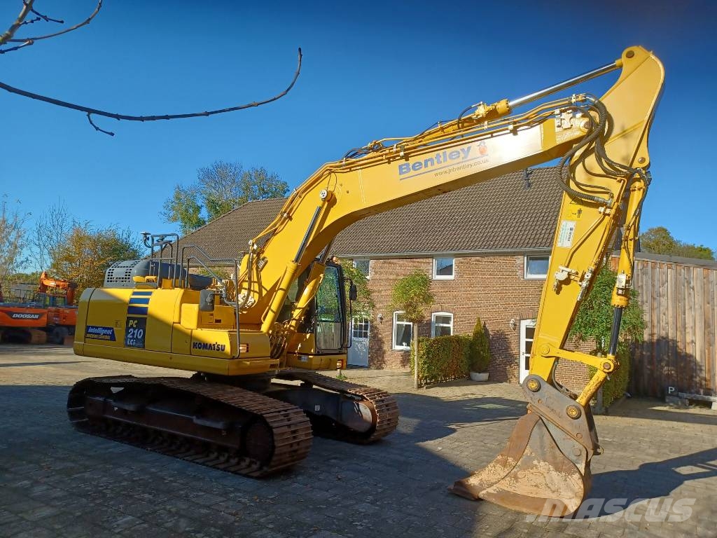 Komatsu PC 210 LCi-11 / PC 210 LC-11 Rupsgraafmachines