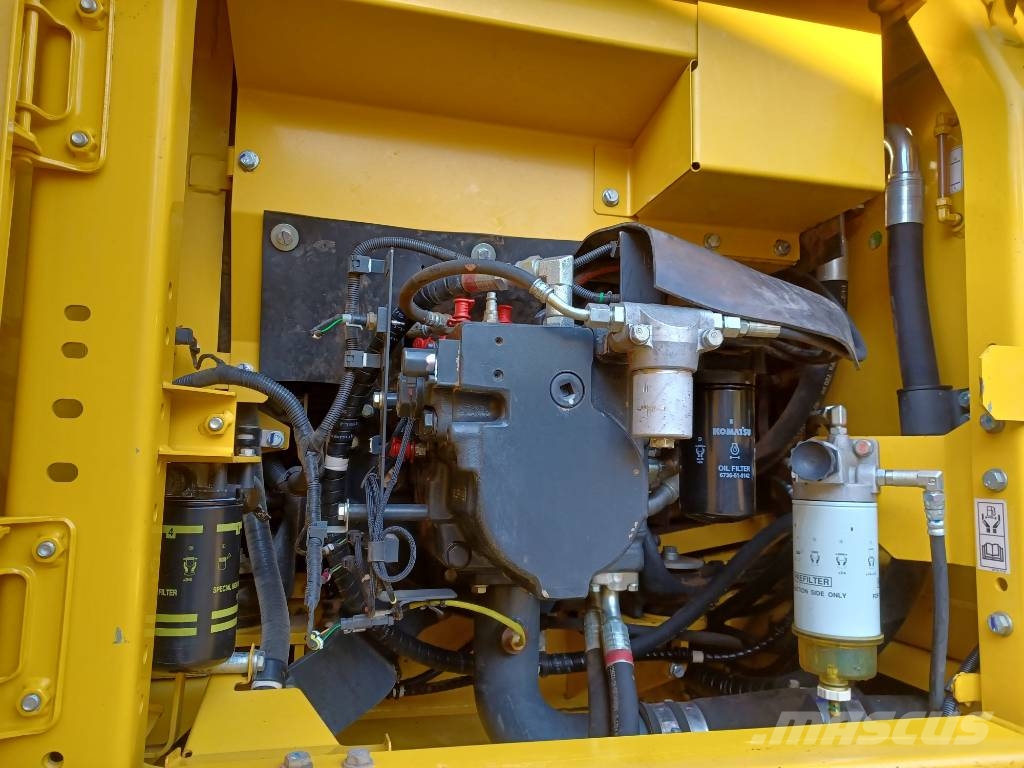 Komatsu PC 210 LCi-11 / PC 210 LC-11 Rupsgraafmachines