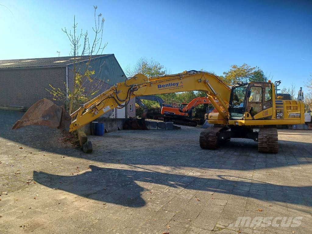 Komatsu PC 210 LCi-11 / PC 210 LC-11 Rupsgraafmachines