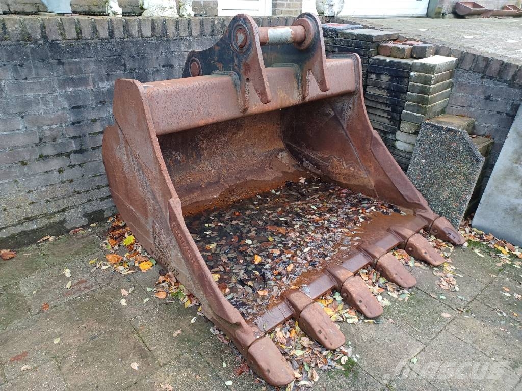 Komatsu PC 210 LCi-11 / PC 210 LC-11 Rupsgraafmachines