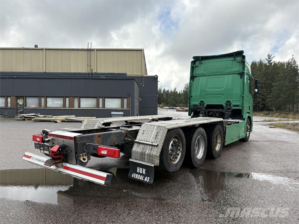 Scania R580 8x4*4 Kamioni-šasije