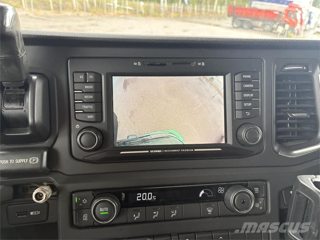 Scania R580 8x4*4 Kamioni-šasije