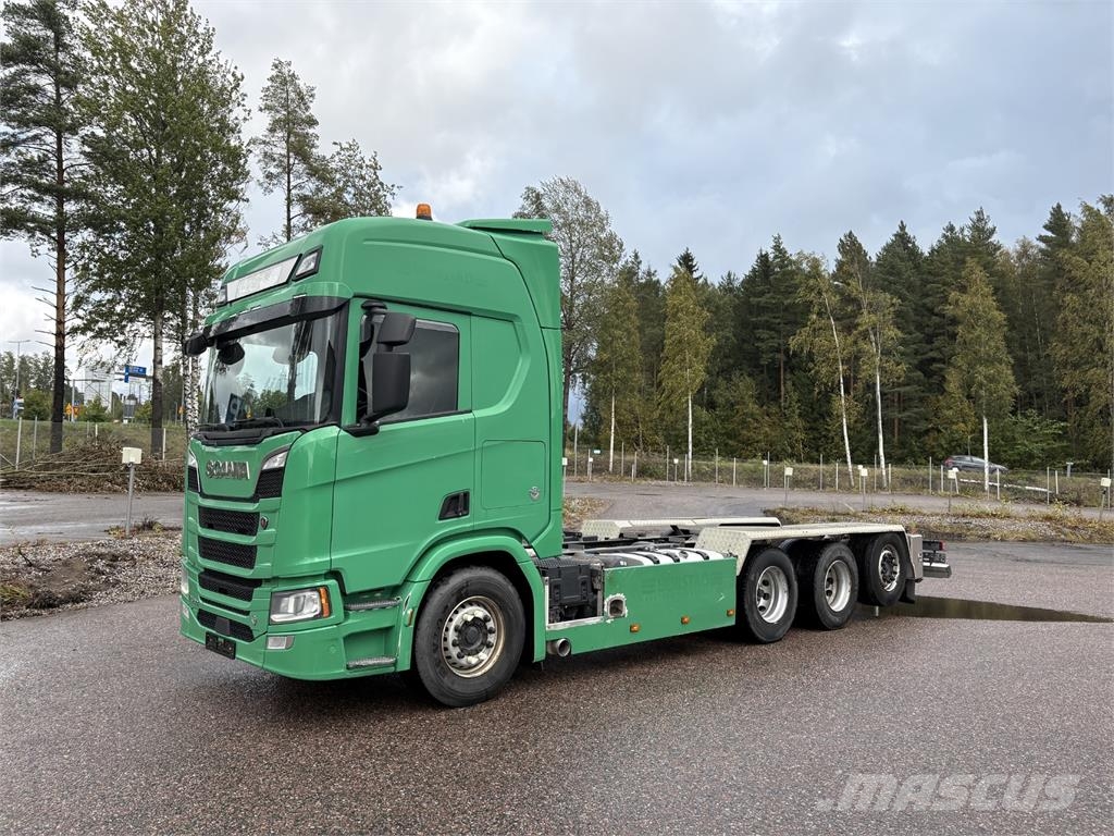 Scania R580 8x4*4 Kamioni-šasije