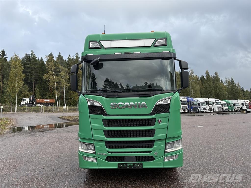 Scania R580 8x4*4 Kamioni-šasije