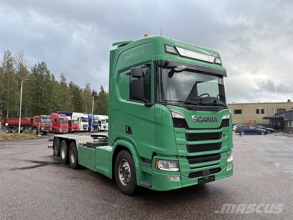 Scania R580 8x4*4 Kamioni-šasije