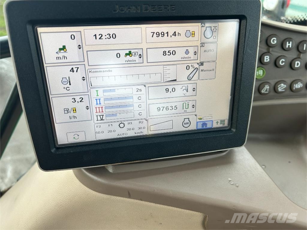 John Deere 6210R 曳引機