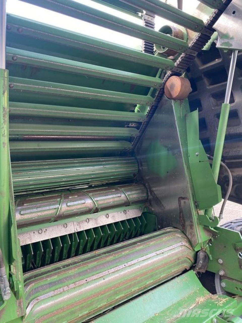 Krone COMPRIMA F 155 XC Lis na válcové balíky