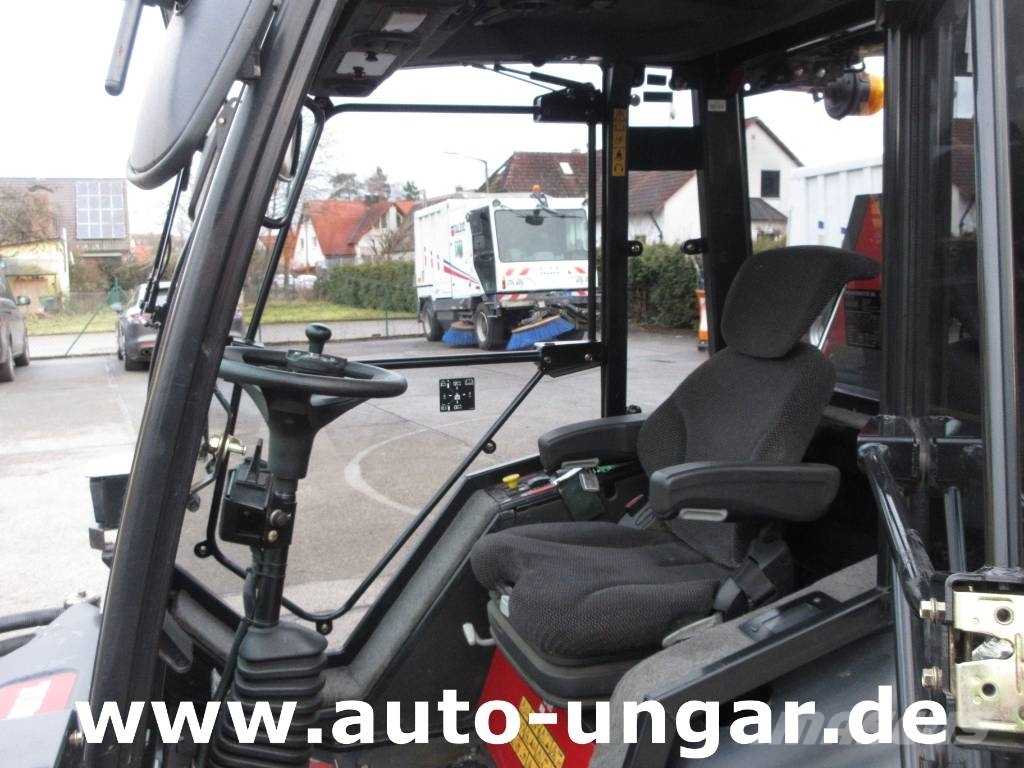 Toro Groundsmaster 360 Kommunalfahrzeug Rasenmäher 4x4 Mowers