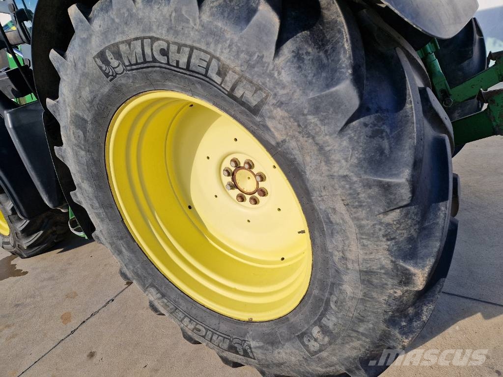 John Deere 6115 R P299 Traktorit