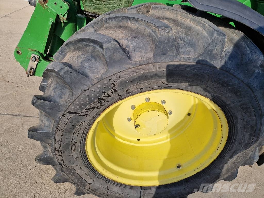 John Deere 6115 R P299 Traktorit