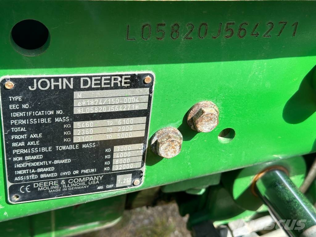 John Deere 5820 Trattori