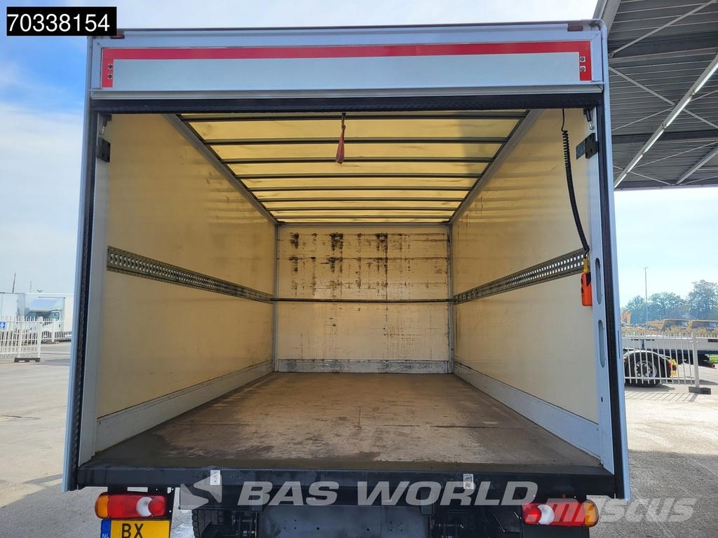 Renault Midlum 220 Midlum 4X2 12t Tailgate Manual Gearbox Furgons