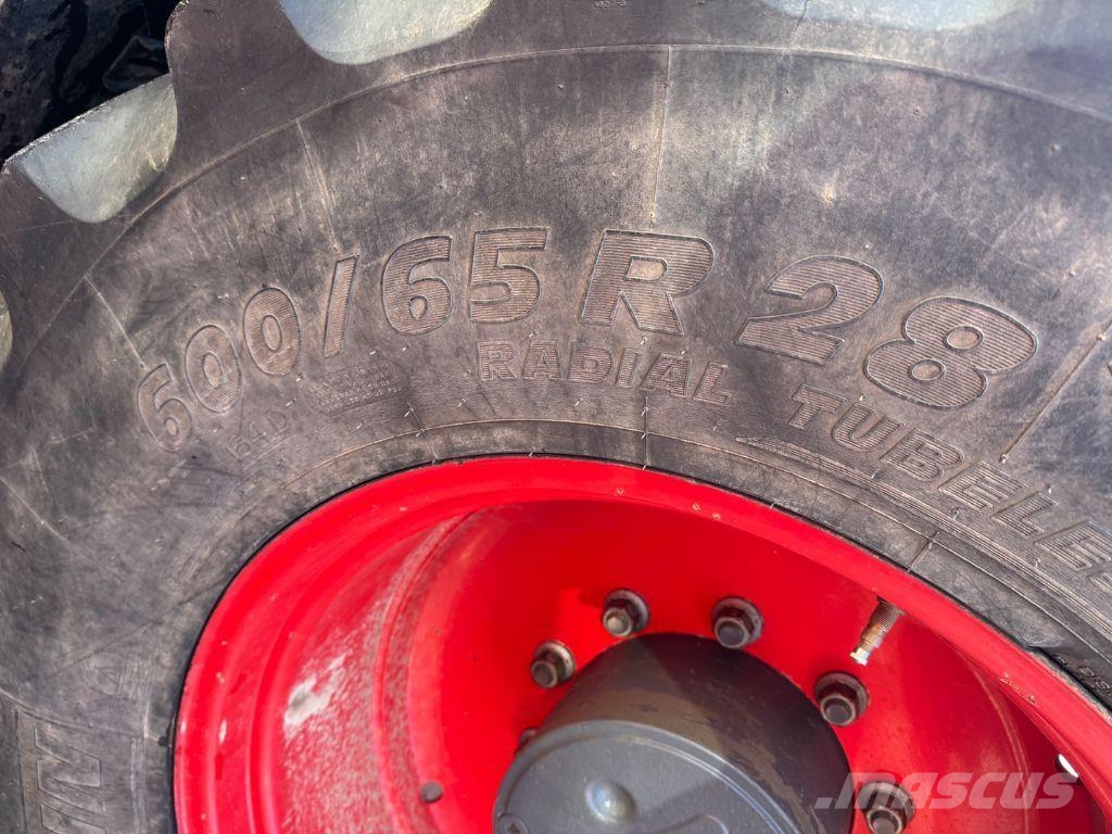 Fendt 722 VARIO POWER S4 Traktori