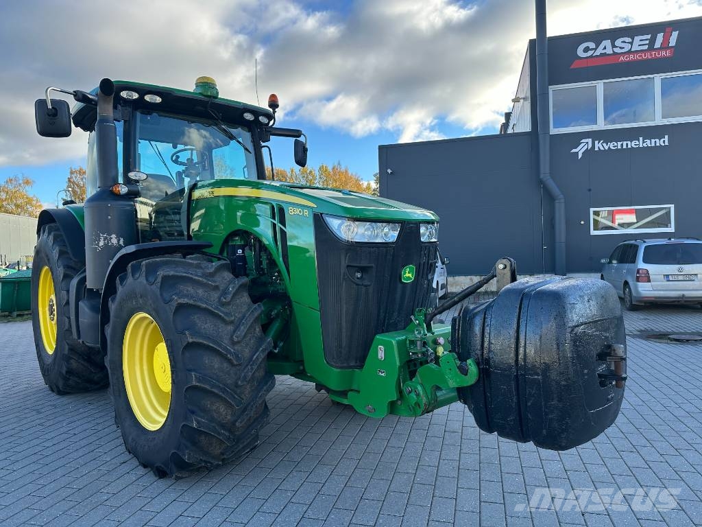 John Deere 8310 R Traktori