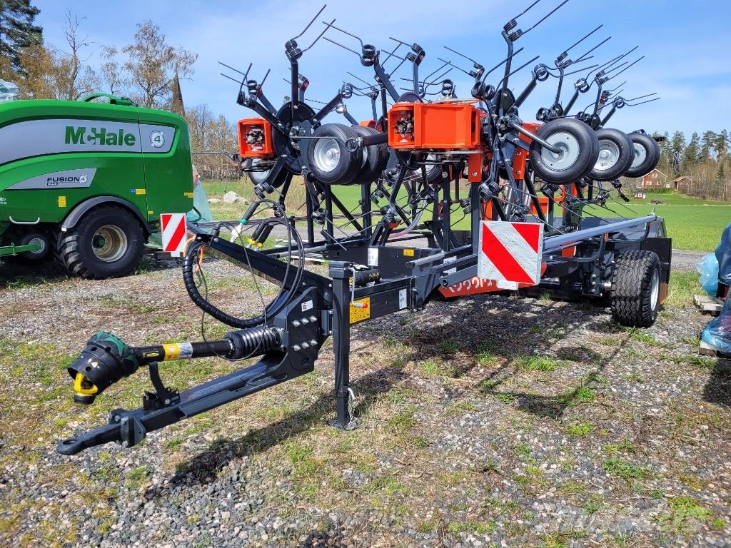 Kubota, Kverneland 12513 C, 85134 C 犁耙和摊草机