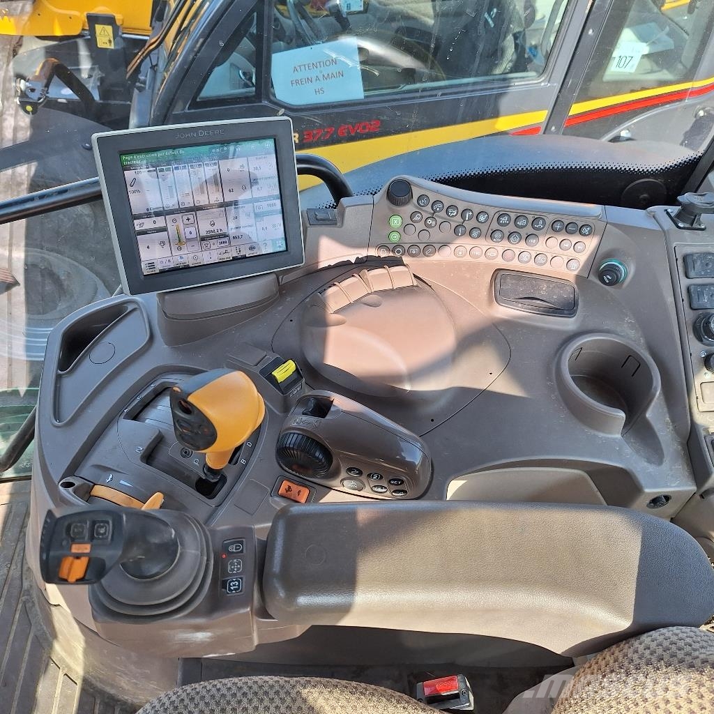 John Deere 6R 195 Trattori