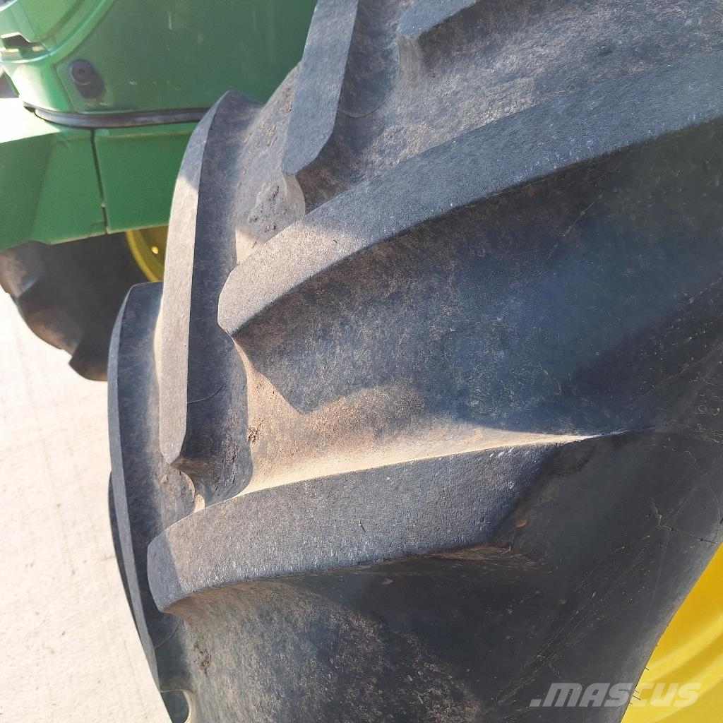 John Deere 6R 195 Trattori
