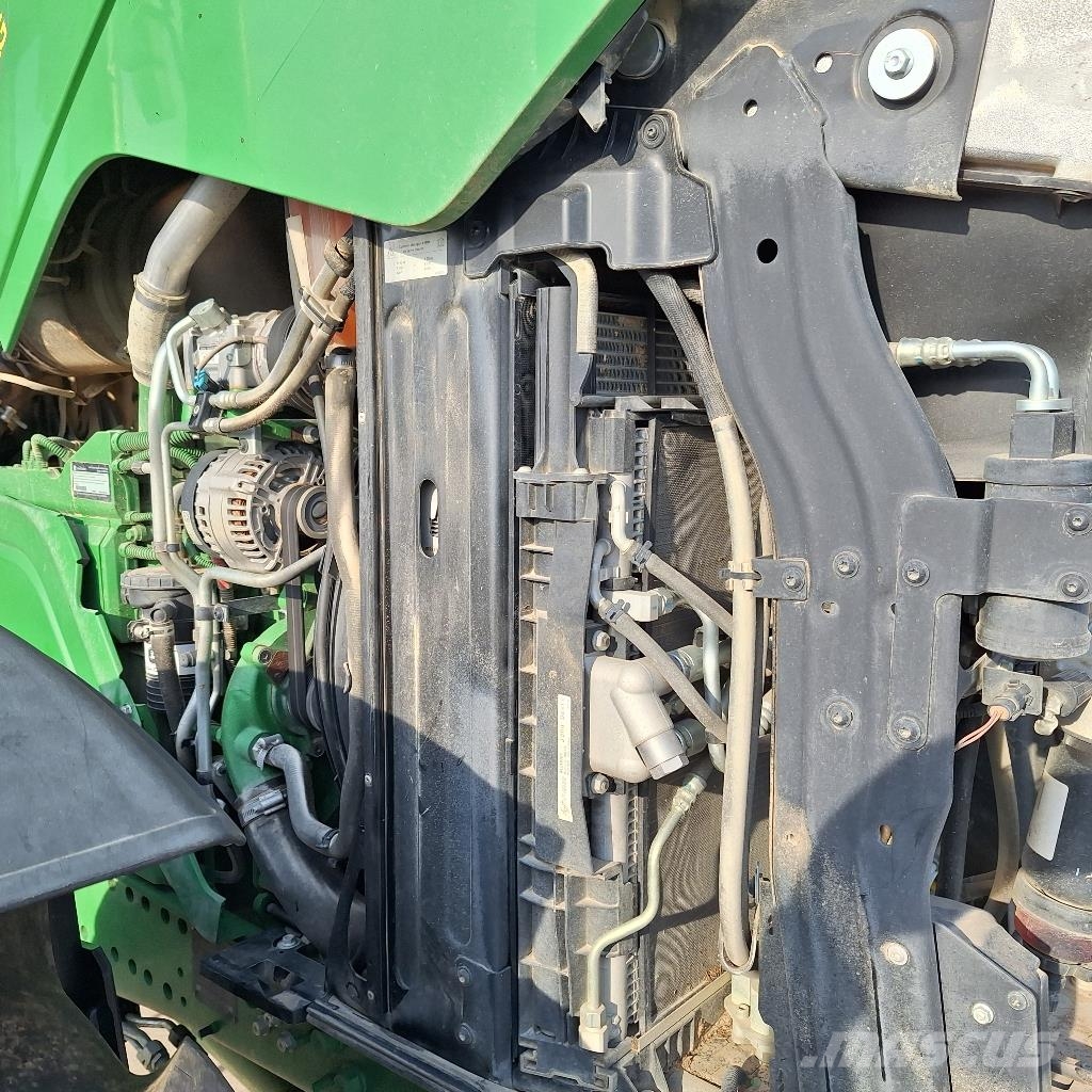 John Deere 6R 195 الجرارات