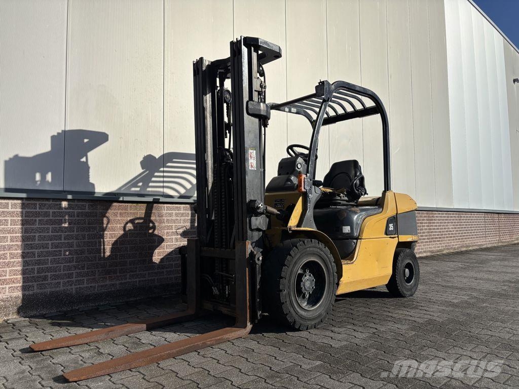 CAT DP35N Empilhadeiras a diesel