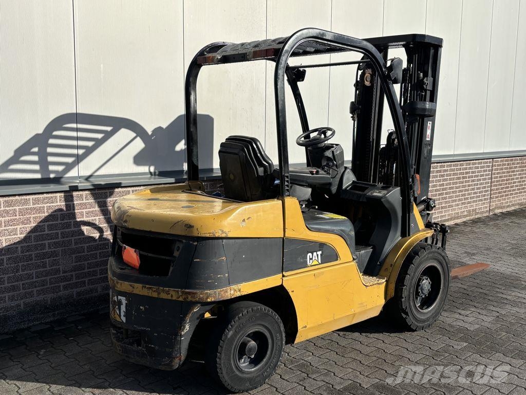 CAT DP35N Empilhadeiras a diesel
