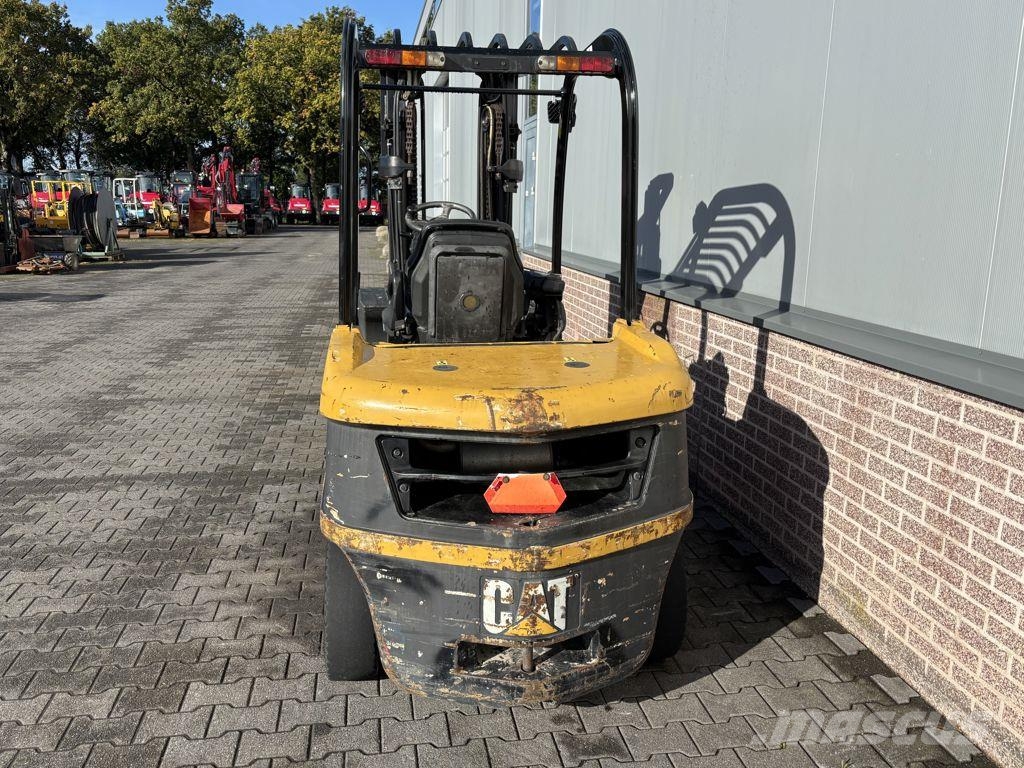 CAT DP35N Empilhadeiras a diesel