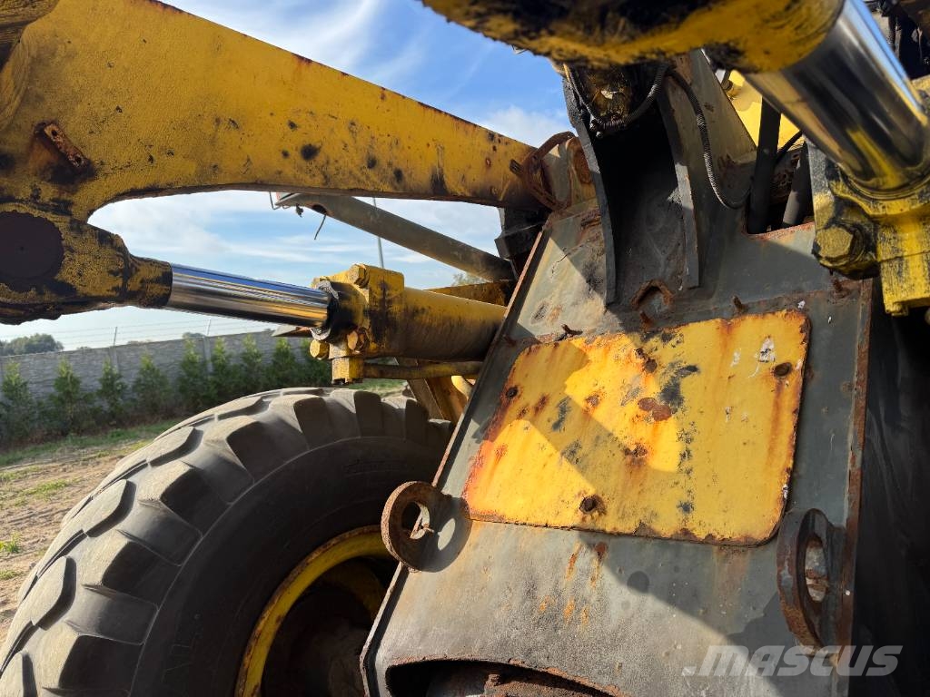 Komatsu WA 380 Wielladers