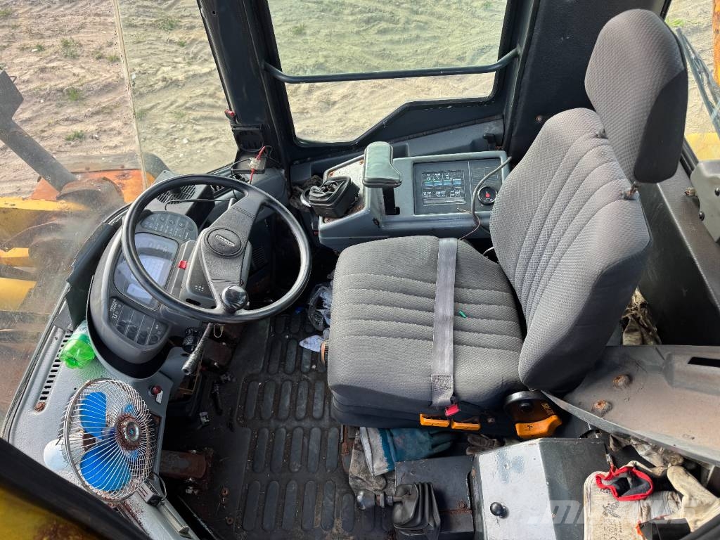 Komatsu WA 380 Wielladers