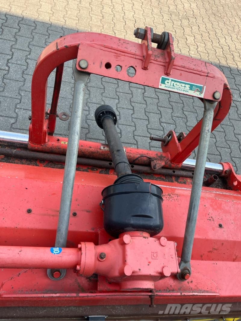 Kuhn VKM280 Other groundscare machines