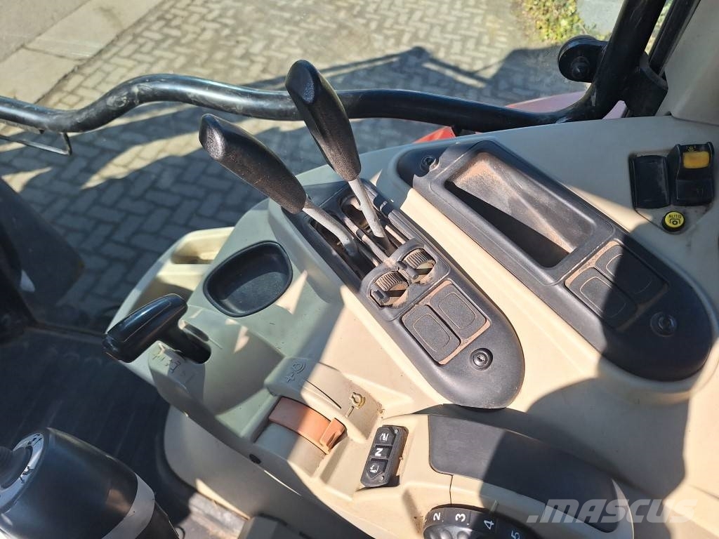 Massey Ferguson 5609 Dyna 4 トラクター