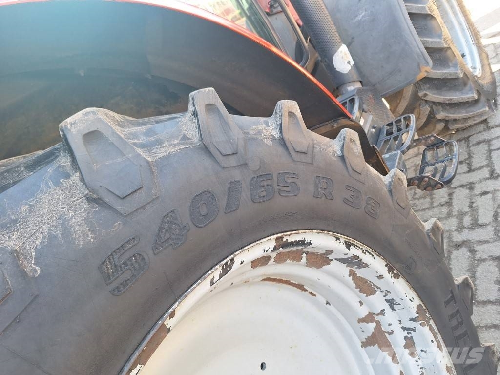 Massey Ferguson 5609 Dyna 4 トラクター