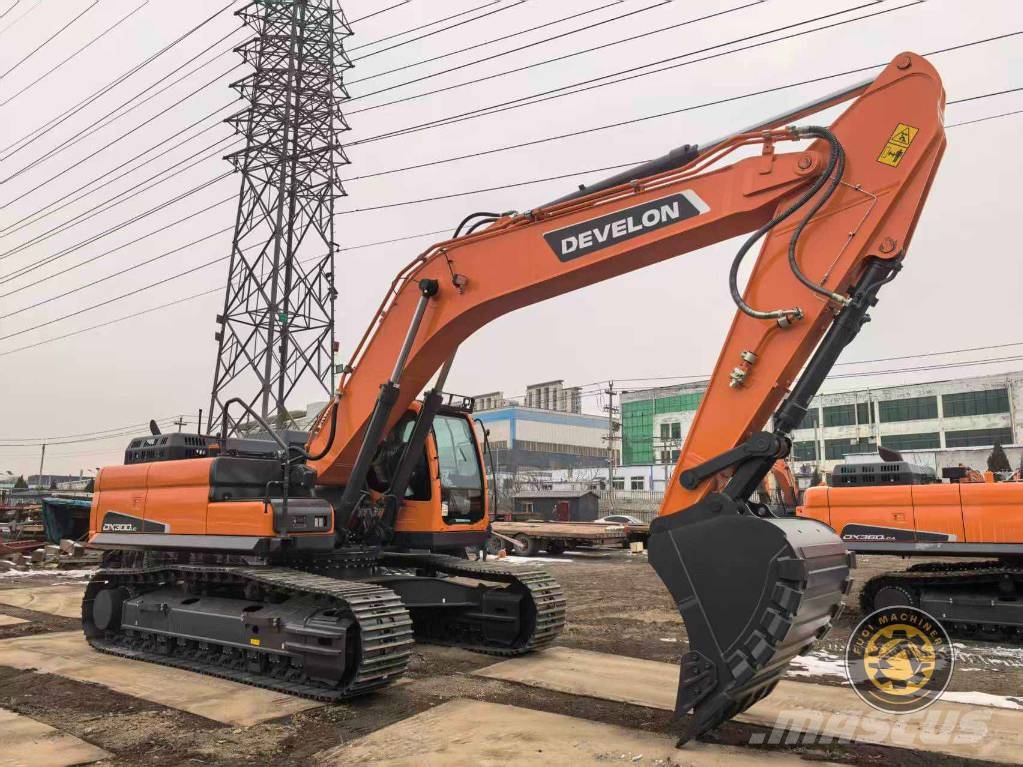 Develon DX 300 LC Raupenbagger