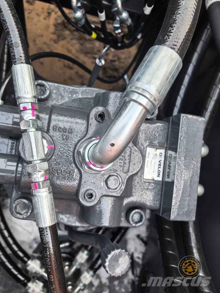 Develon DX 300 LC Raupenbagger